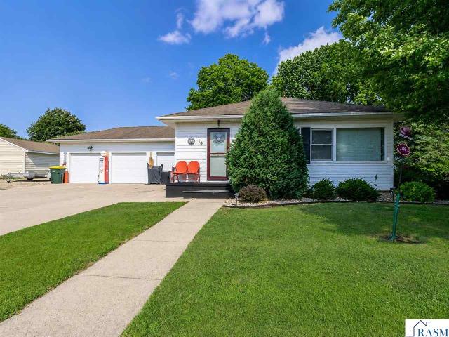 House for sale in Madelia, Minnesota