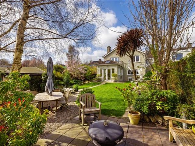 Detached House for sale in Greystones, North Tipperary