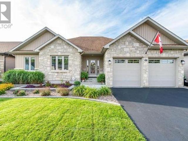 House for sale in Renfrew, Ontario