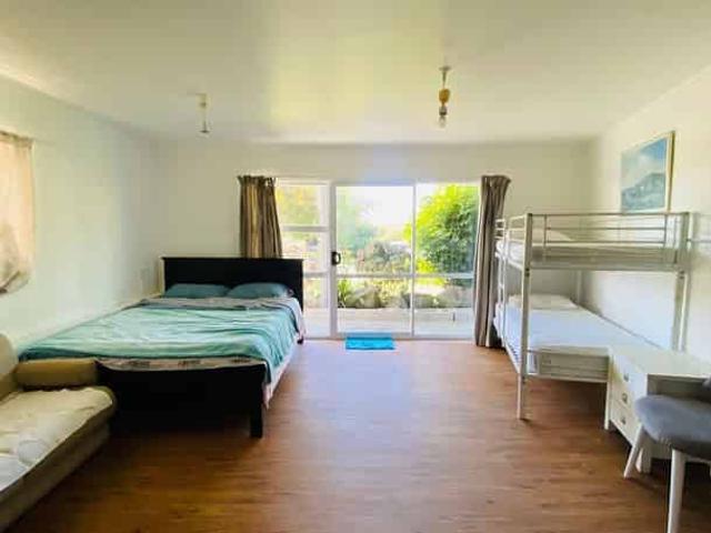 House for rent in Paremoremo, Oroua County