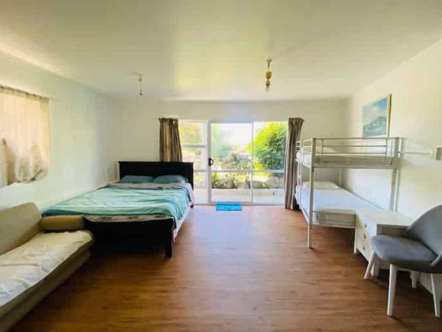 House for rent in Paremoremo, Oroua County