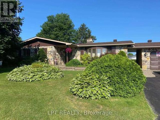 House for sale in Champlain, Eastern Ontario