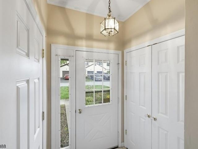 Condo for sale in Hampton, New Jersey