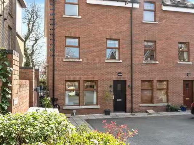 House for sale in Tuam, Connacht