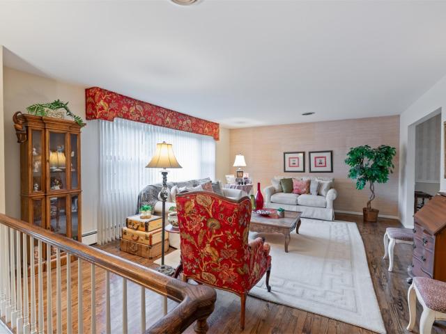 House for sale in Clarkstown
