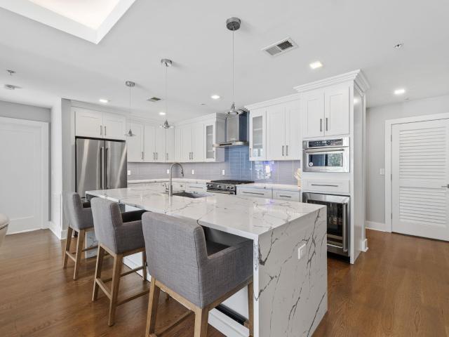 Condo for sale in Hudson, New Jersey