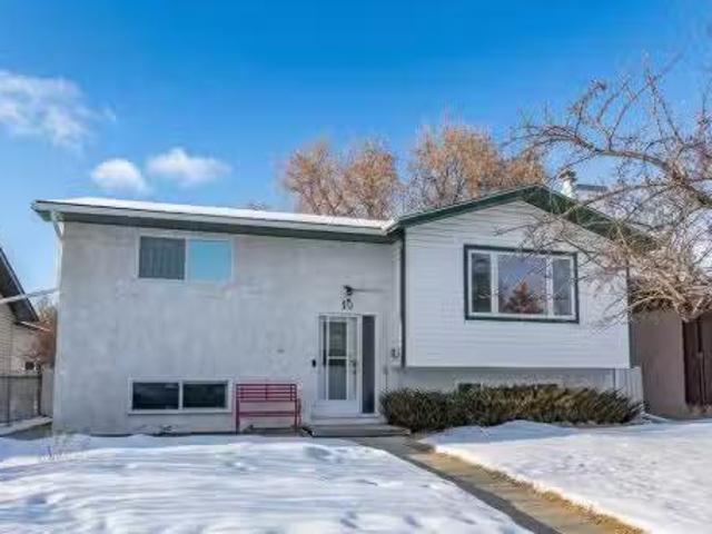 House for sale in Alberta