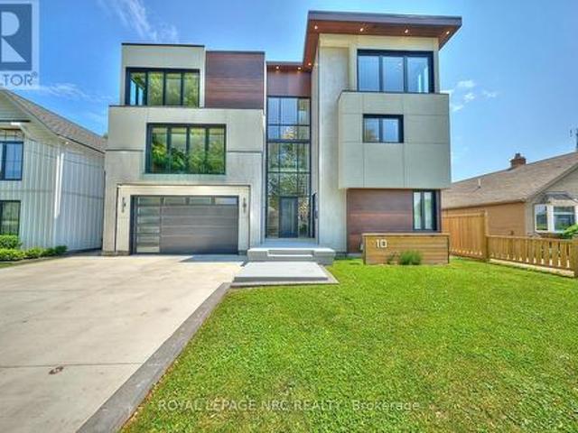 House for sale in Niagara, Ontario