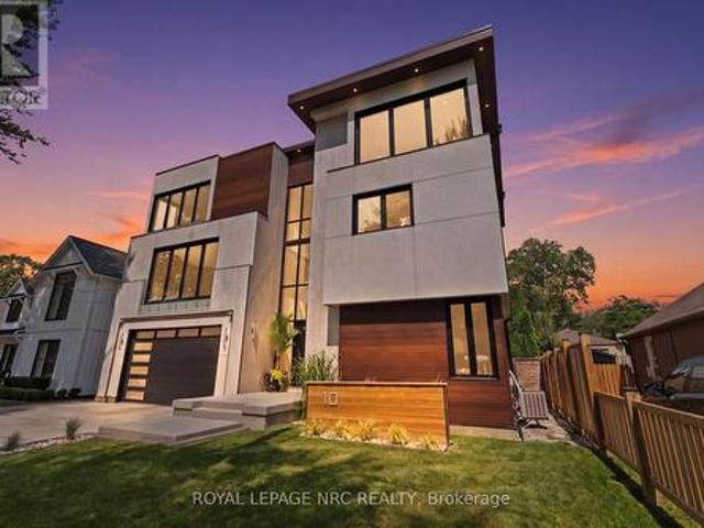 House for sale in Niagara, Ontario