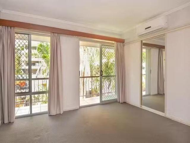 Apartment for rent in North Ward, Queensland