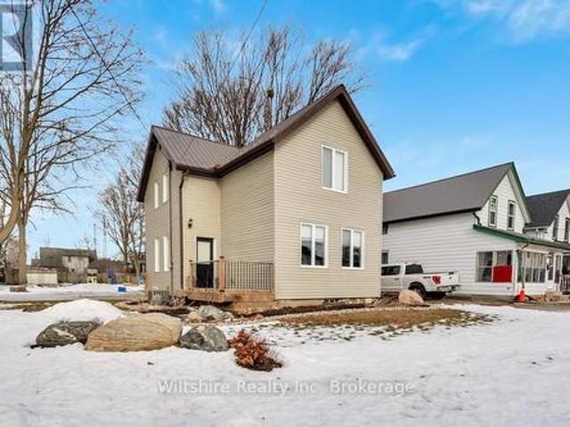 House for sale in Tillsonburg, Ontario