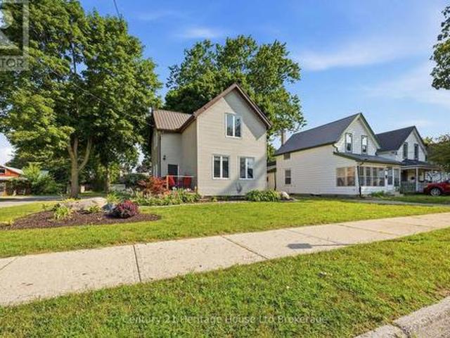 House for sale in Tillsonburg, Ontario