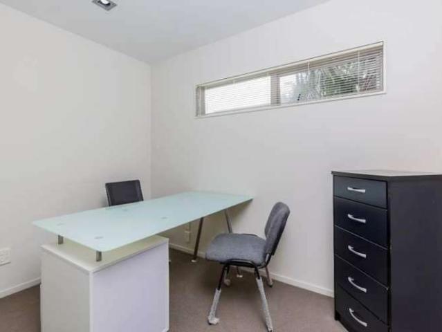 Townhouse for rent in Avondale, Auckland