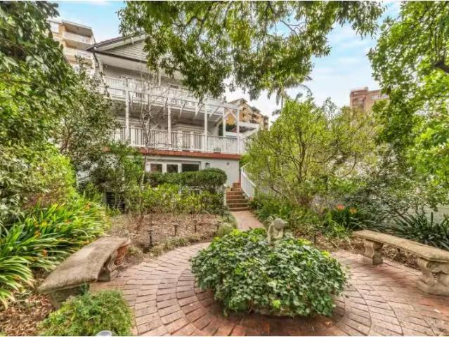 House for rent in Lower North Shore, Sydney