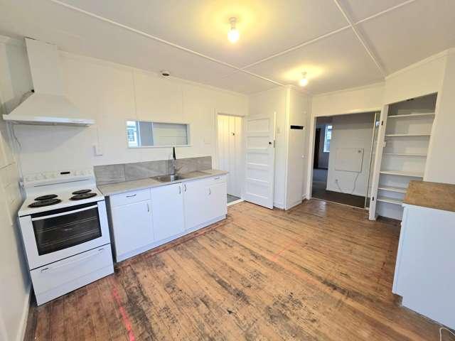 House for sale in Otakou