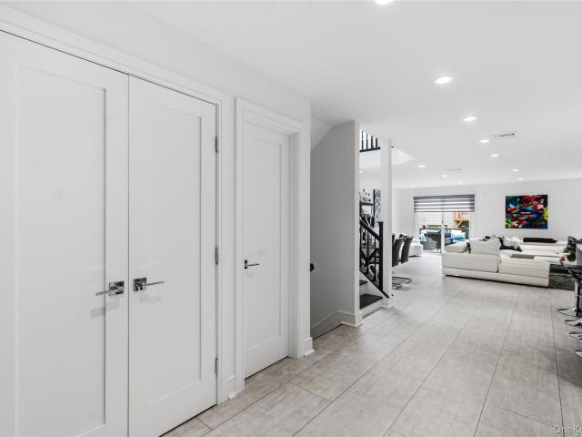 Condo for sale in Woodbury, Nassau County