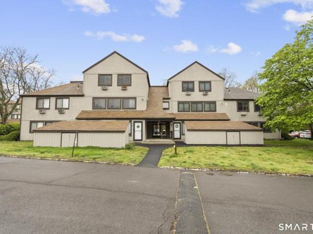 Townhouse for sale in Branford, Connecticut