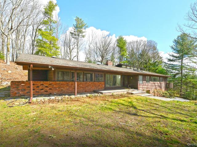 House for sale in Huntington, New York