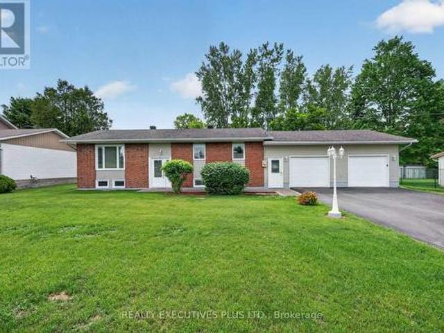 House for sale in Clarence-rockland, Ontario