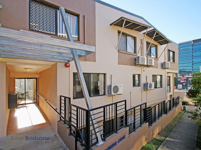 Apartment for rent in Toombul, Queensland