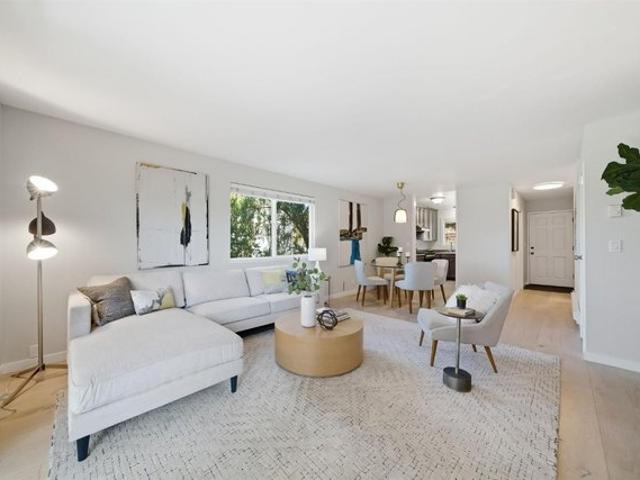 Condo for sale in San Rafael, California