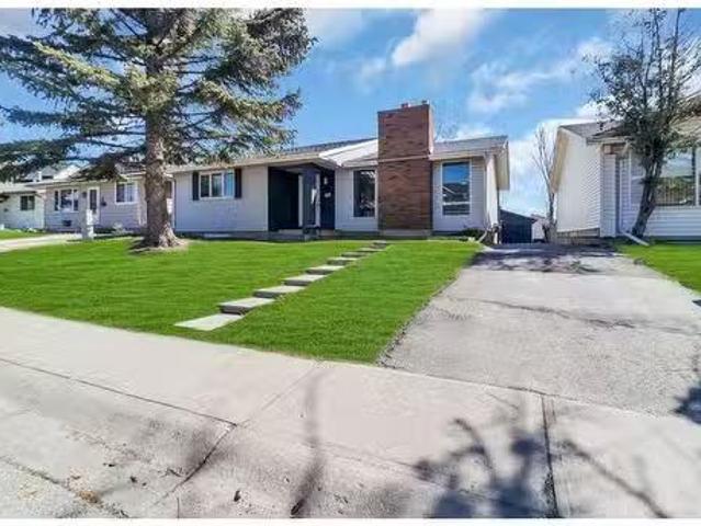 House for sale in Northwest, Alberta