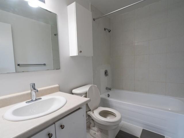 Apartment for rent in Les Jardins Radisson, Gatineau