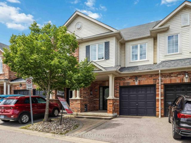 Townhouse for sale in Woburn, Ontario