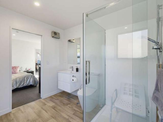 House for sale in Chaslands, Canterbury