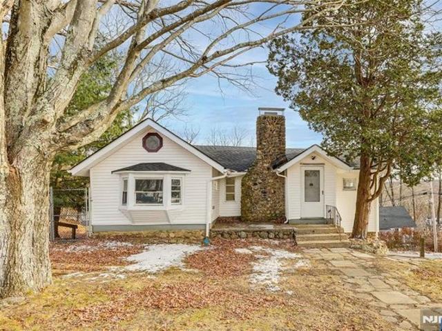 House for sale in Stanhope, New Jersey