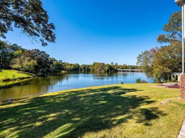 House for sale in Granite Falls, North Carolina