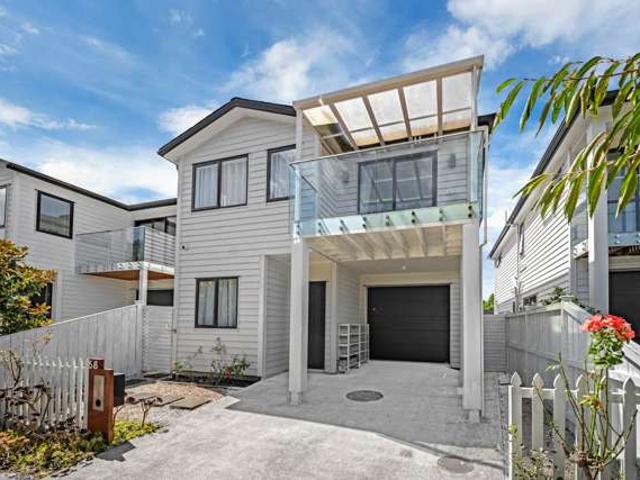 House for sale in Paremoremo