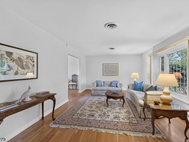House for sale in Pequannock, New Jersey