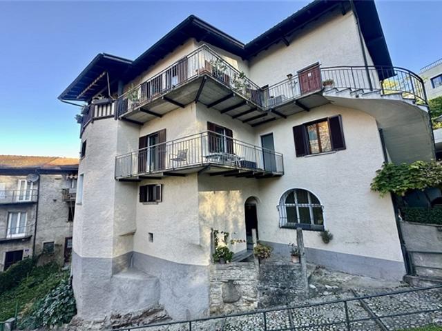 Einfamilienhaus kaufen in Aldesago, Tessin