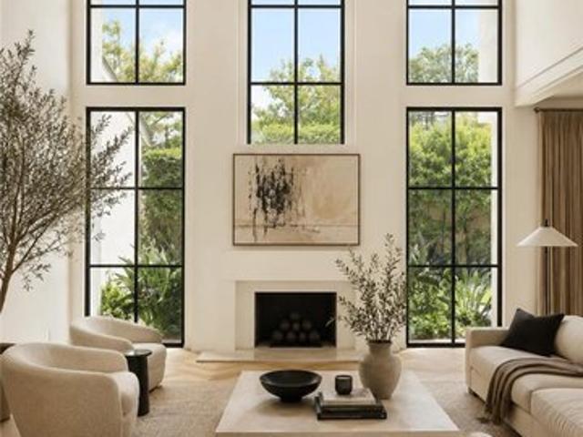 House for sale in Corona Del Mar, California