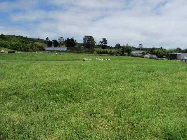 House for sale in Rutherglen, West Coast