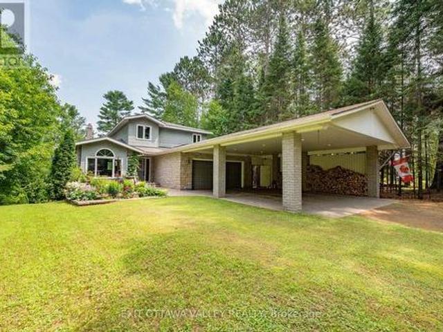 House for sale in Renfrew, Ontario