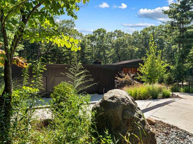 House for sale in Porter, Indiana