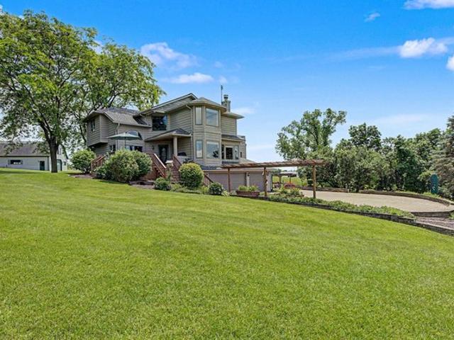 House for sale in Elizabeth, Illinois