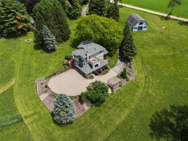 House for sale in Elizabeth, Illinois