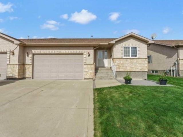 House for sale in Medicine Hat, Alberta