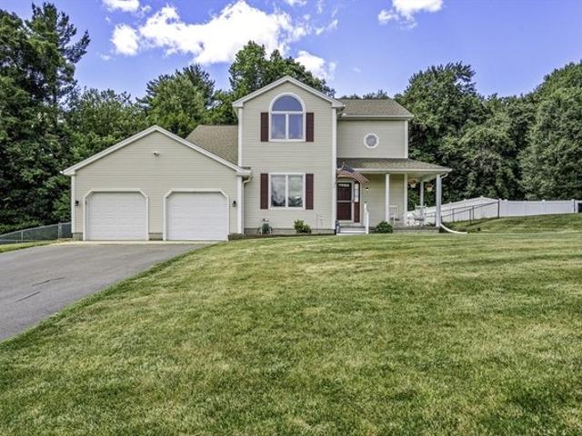 House for sale in Hampden, Massachusetts