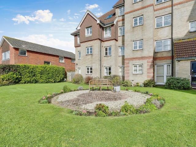 Apartment for rent in Wick, Bournemouth