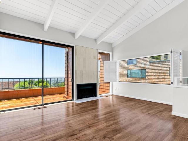 Townhouse for sale in Oakland, California