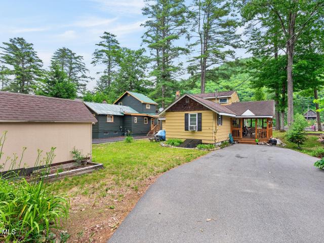 House for sale in Saratoga, New York