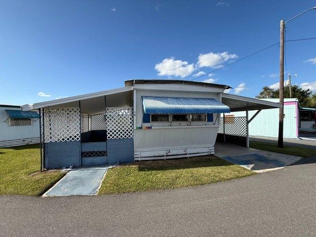 House for sale in Eustis, Florida