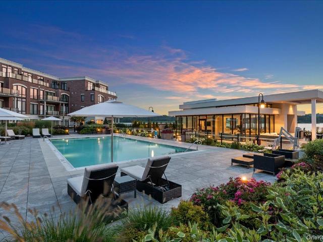 Condo for sale in The Residences at Glen Harbor, Glenwood Landing