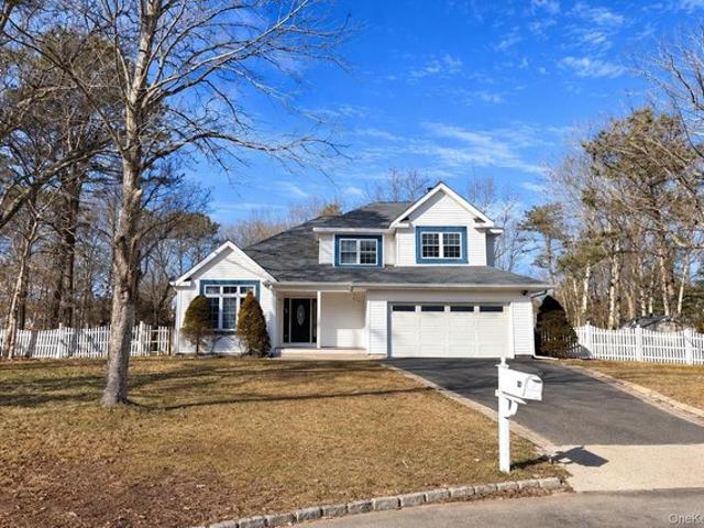 House for sale in Centereach, New York