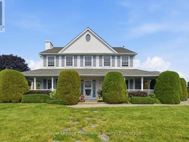House for sale in Ontario
