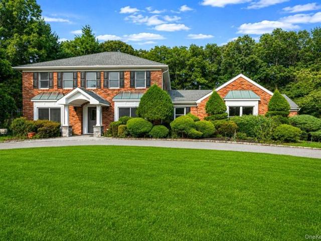 House for sale in Smithtown, New York